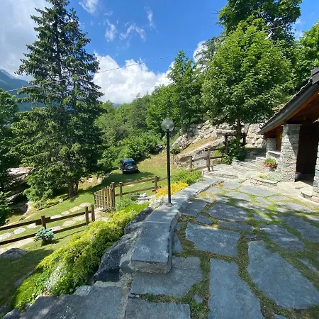 A Nel Parco Gran Paradiso チェレゾーレ・レアーレ